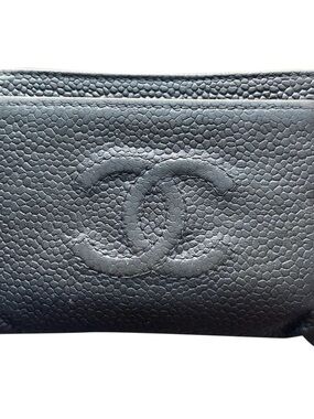 CHANEL Black Caviar Leather Card Holder with Embossed CC
